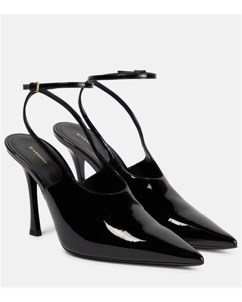 Show slingbacks in patent leather 